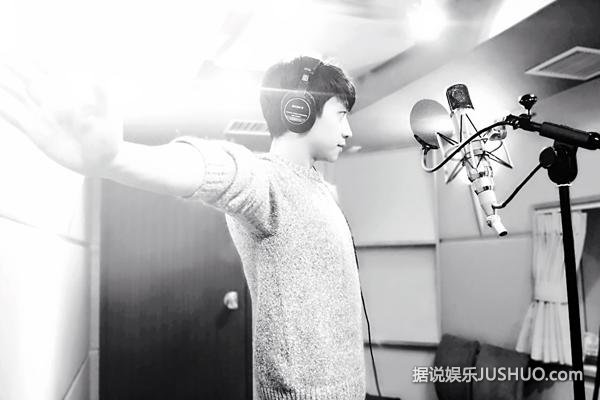 魏晨新专辑歌友会两手抓 12月将做“飞人” 魏晨新专辑歌友会两手抓 12月将做“飞人”